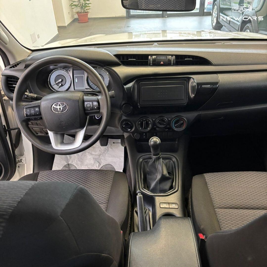 Toyota Hilux 2.4 D-4D 4WD 4 porte Double Cab Comfort