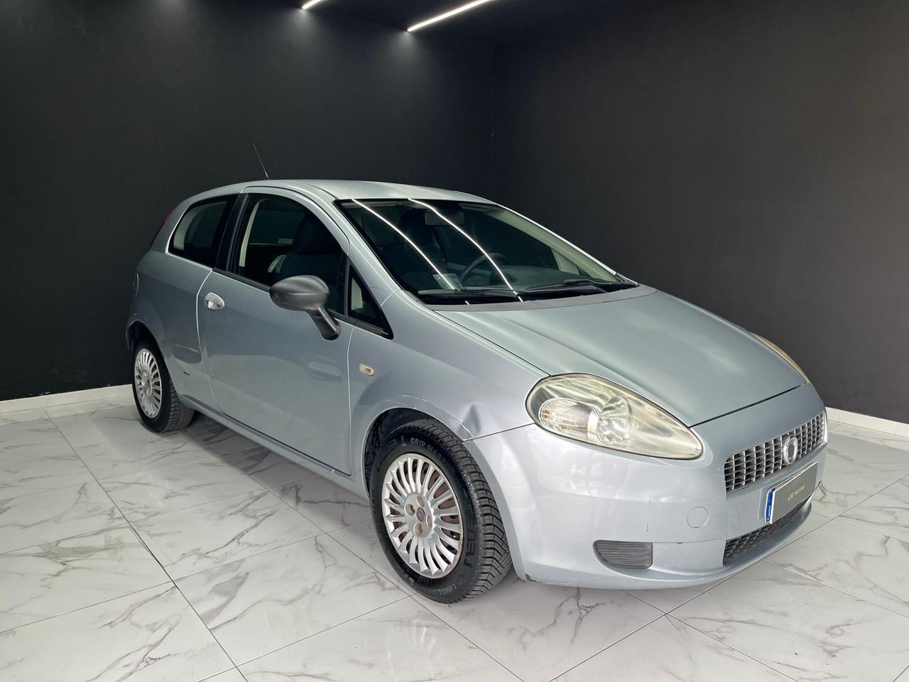Fiat Punto Grande 1.2 FUN 3 porte OK NEOPATENTATI