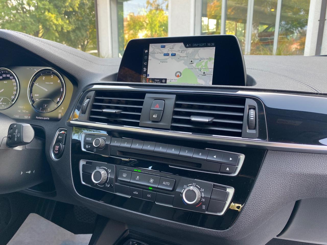 Bmw 116 116d 5p. Urban auto