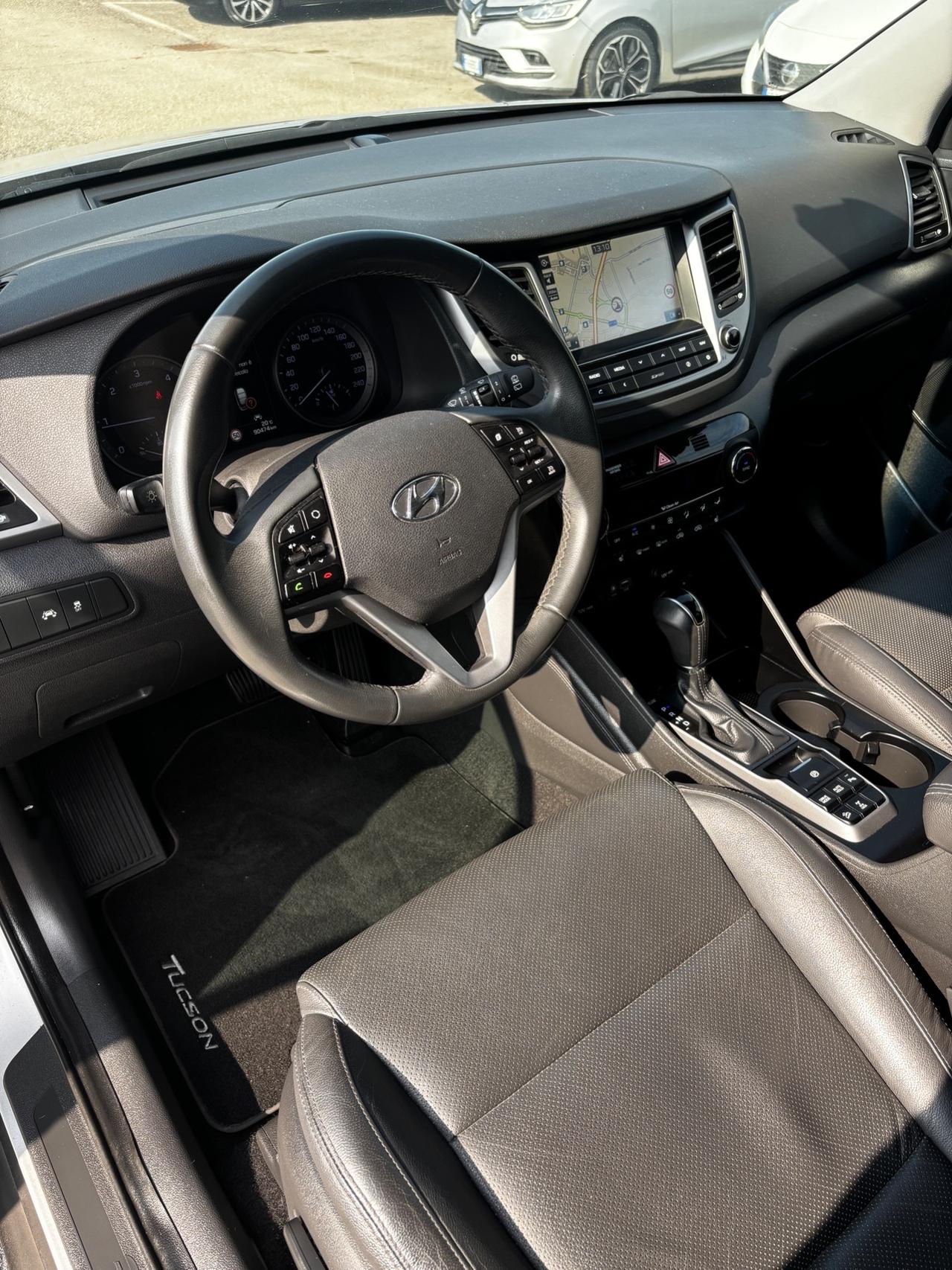 Hyundai Tucson 2.0 CRDi 4WD aut. XPossible - 2015