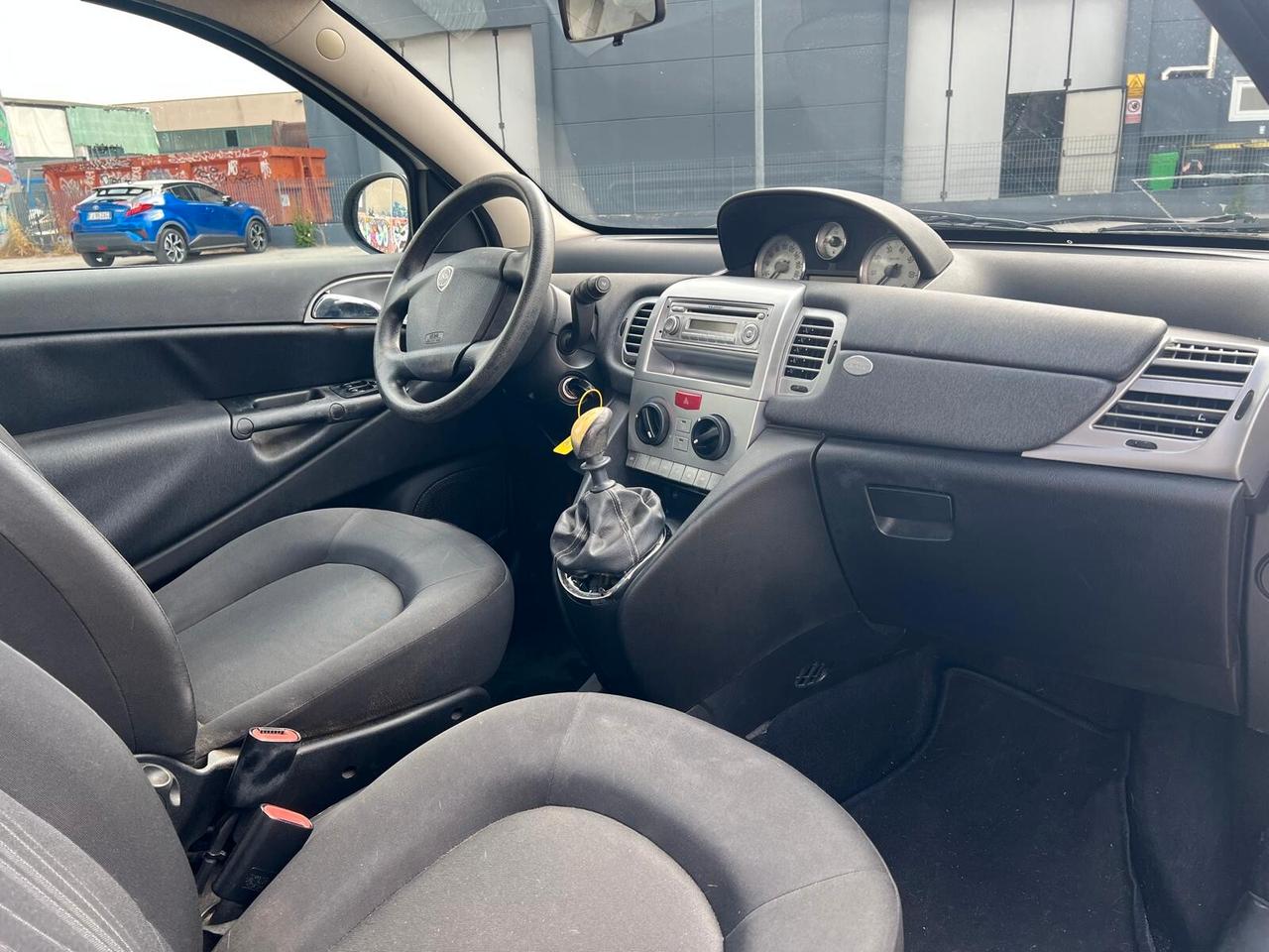 Lancia Ypsilon 1.2 69 CV Diva