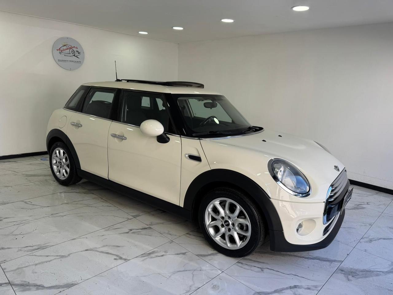 Mini 1.5 Cooper D -5 porte-GARANTITA-TETTO-2017