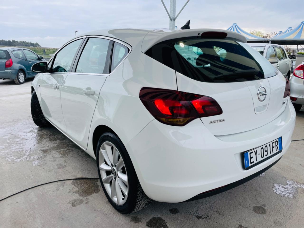 Opel Astra 1.7 CDTI 125CV 5 porte Cosmo