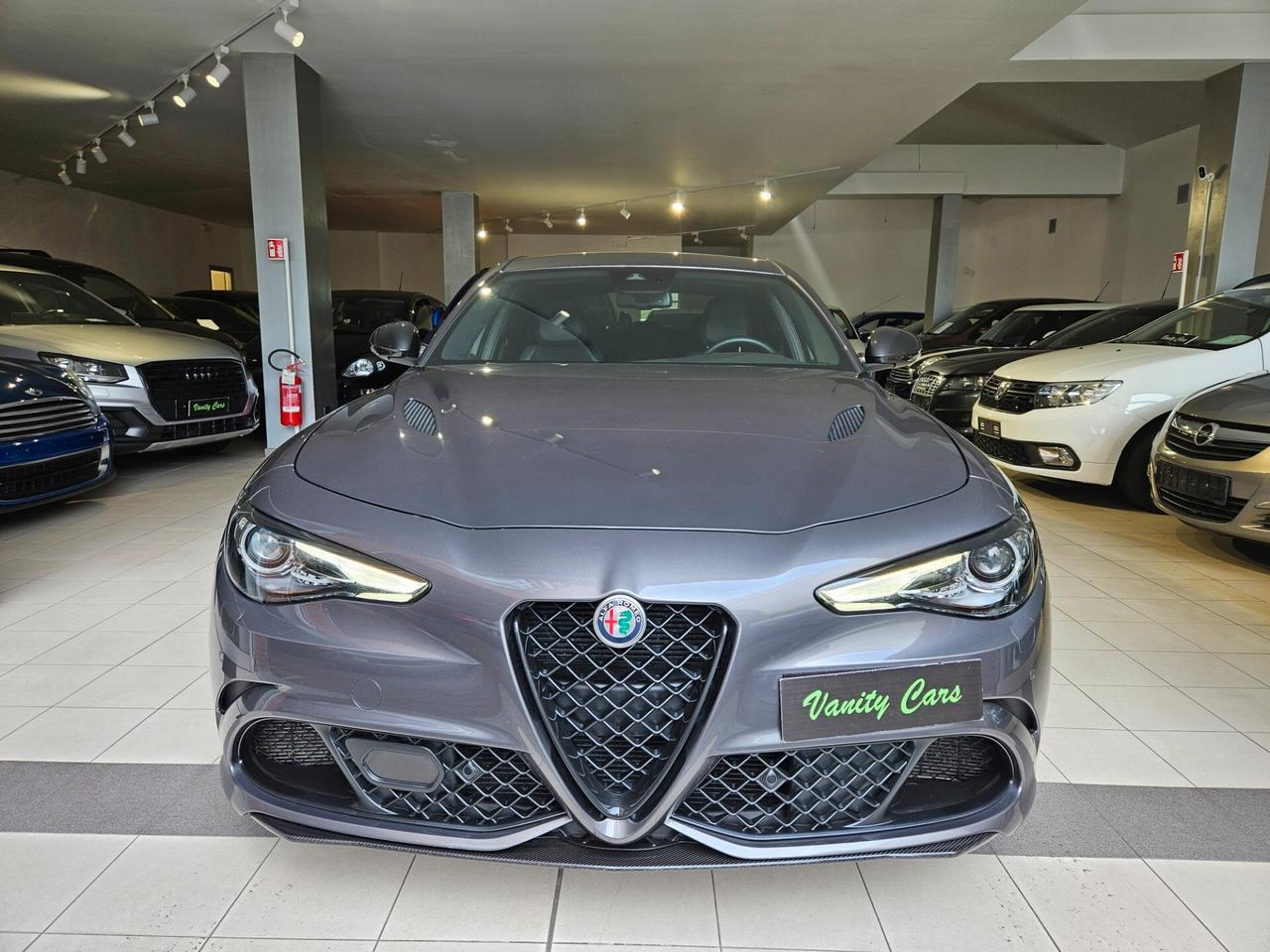 Alfa Romeo Giulia 2.9 V6 Bi-Turbo AT8 Quadrifoglio