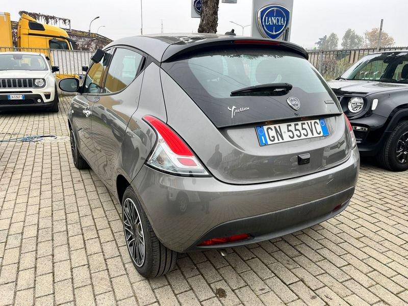 Lancia Ypsilon 1.0 FireFly 5 porte S&S Hybryd Gold