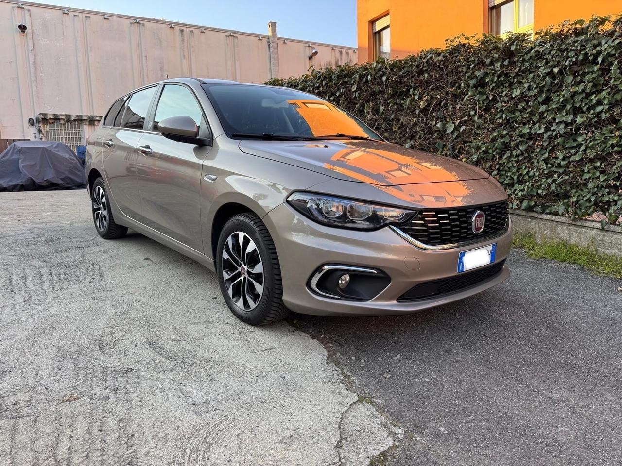 Fiat Tipo 1.6 Mjt S&S SW Lounge Euro 6Dtemp