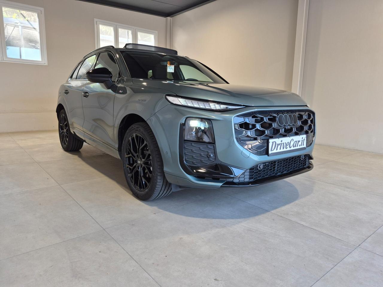 Audi Q3 1.5 TFSI MHEV S LINE EDITION 150CV S-TRONIC TETTO PANORAMICO APRIBILE ACC RETROCAMERA LUCI AMBIENTE PLUS
