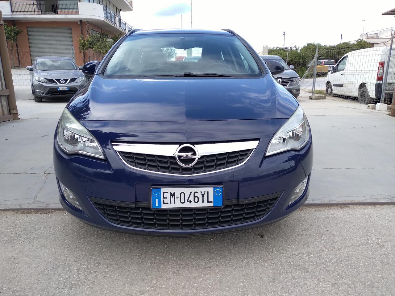 Opel Astra 1.4 Turbo 140CV Sports Tourer GPL Tech Cosmo
