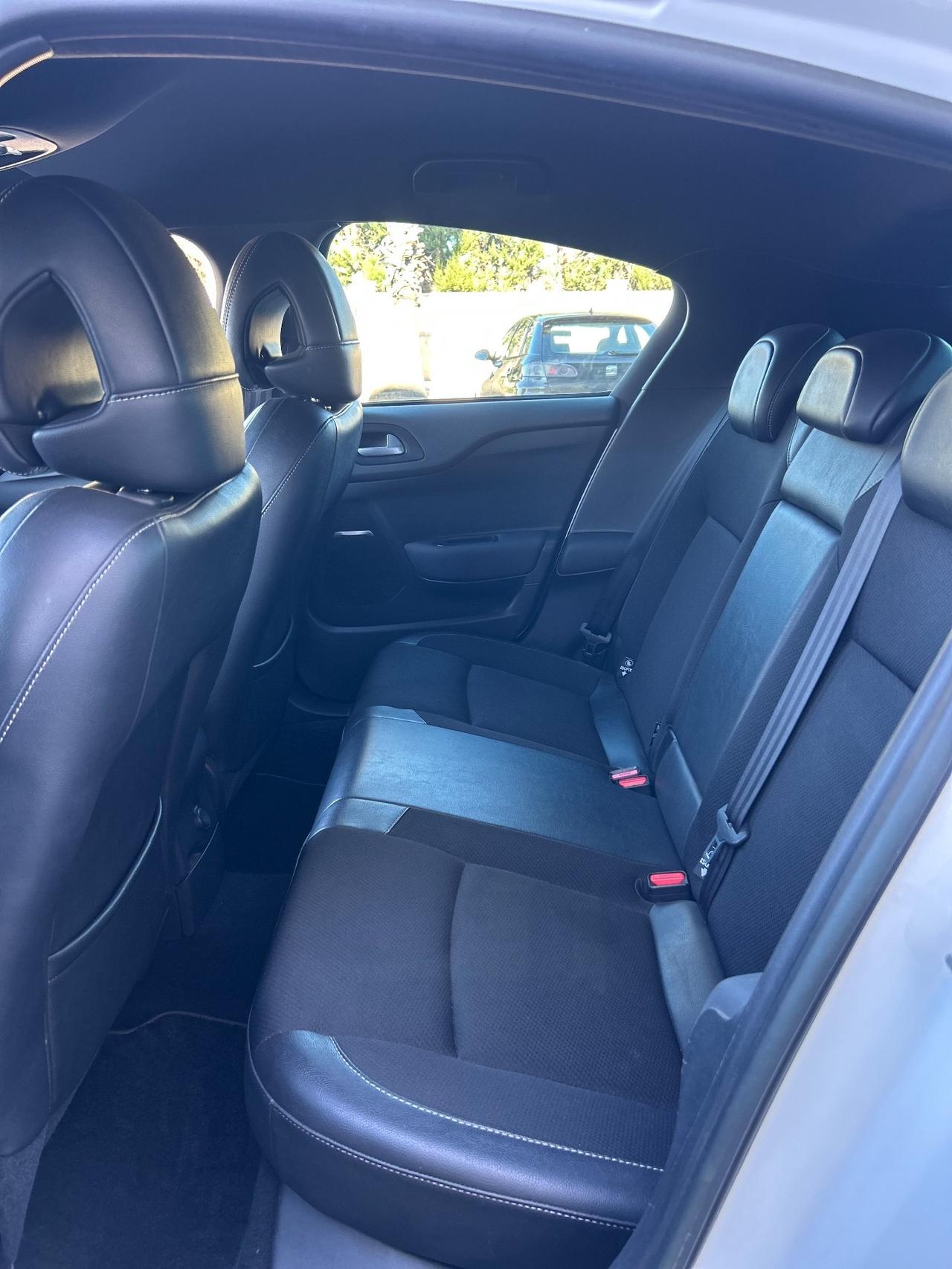 Ds DS4 4 1.6 e-HDi 115