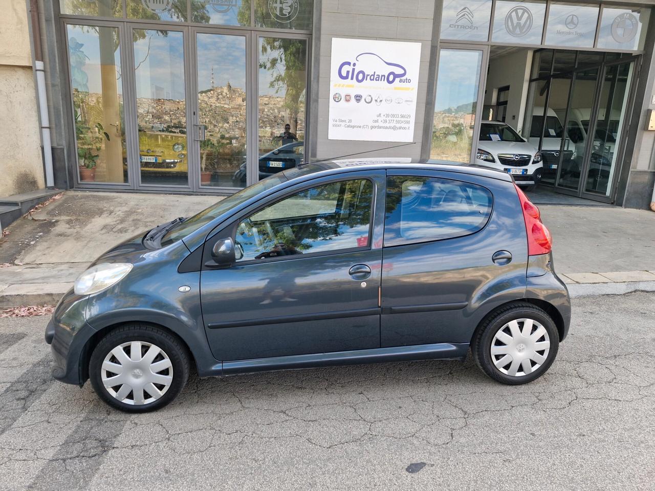 Peugeot 107 1.4 HDi 5p. Sweet Years