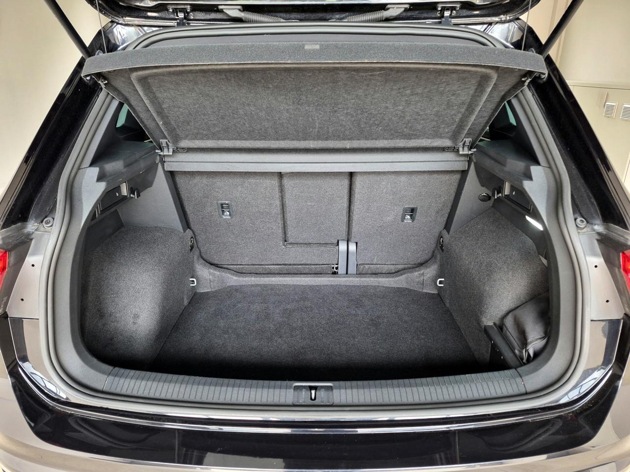 Volkswagen Tiguan 2.0 TDI 150 CV SCR DSG R-Line