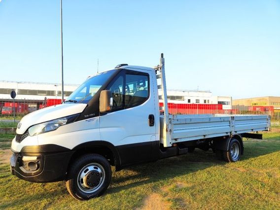 IVECO Daily 35-130 Cabinato apianale 2.3 HPT E5b MOTORE