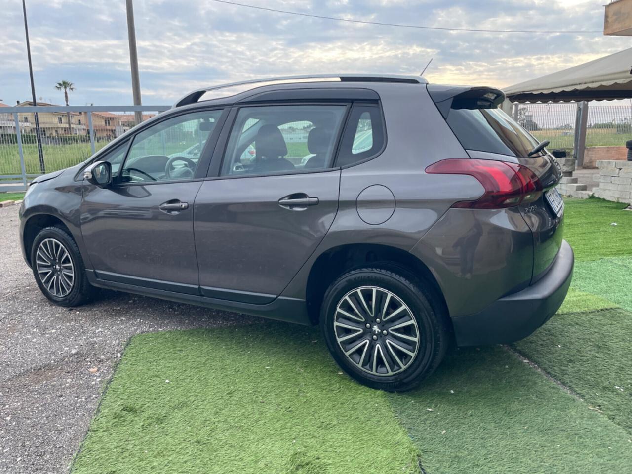 Peugeot 2008 BlueHDi 100 Allure