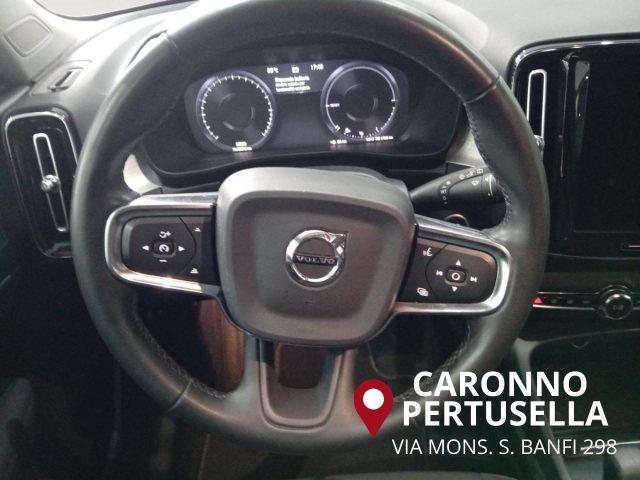 VOLVO XC40 T4 Recharge Plug-in auto Inscription Expression