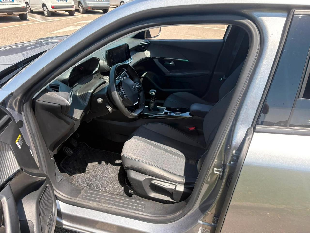 Peugeot 2008 PureTech 130 S&S Allure