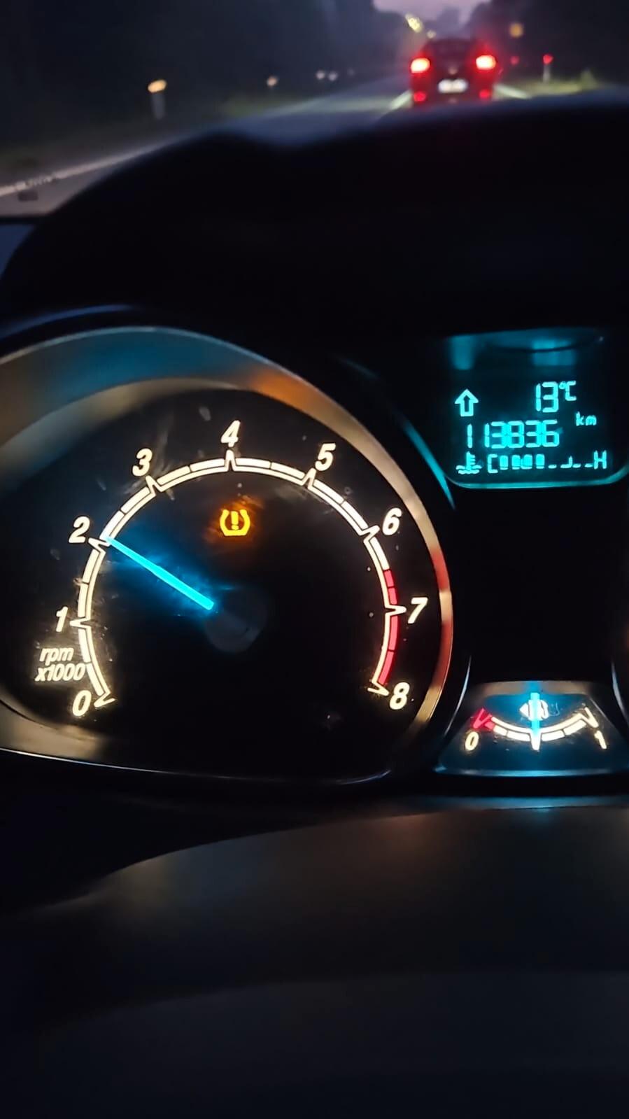 Ford B-Max 1.5 TDCi 75 CV Business Titanium