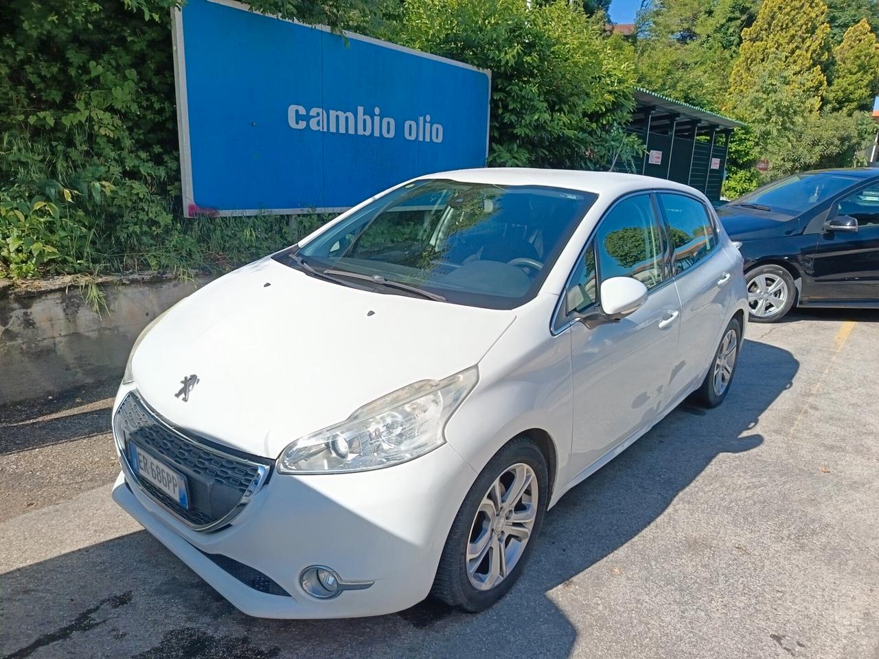Peugeot 208 1.4 HDi 68 CV 5 porte Access