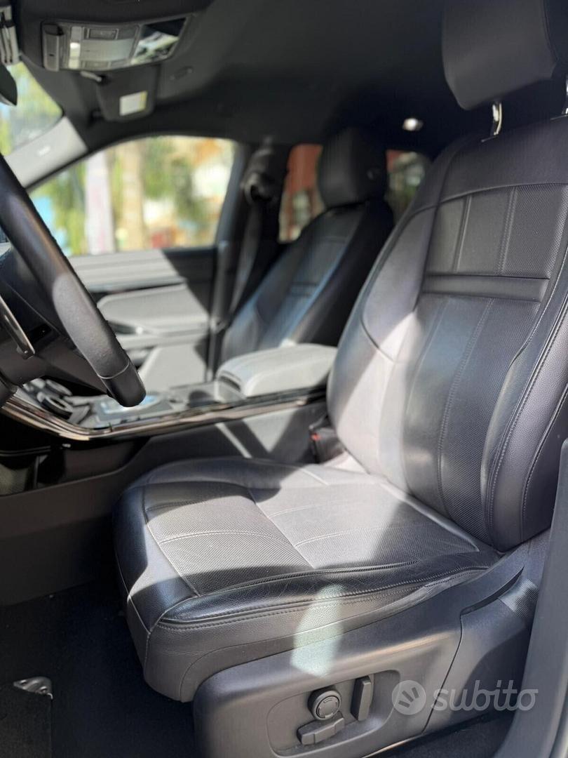 RANGE ROVER EVOQUE 163 CV MILD-HYBRID R-DYNAMIC