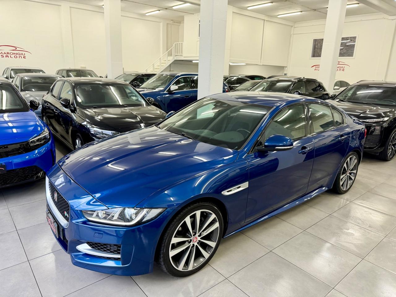 Jaguar XE 2.0 180CV R-Sport FINANZIABILE