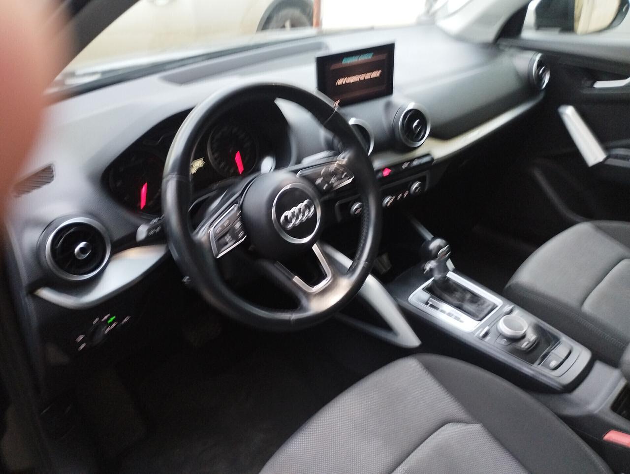 Audi Q2 30 TDI S tronic Identity Black