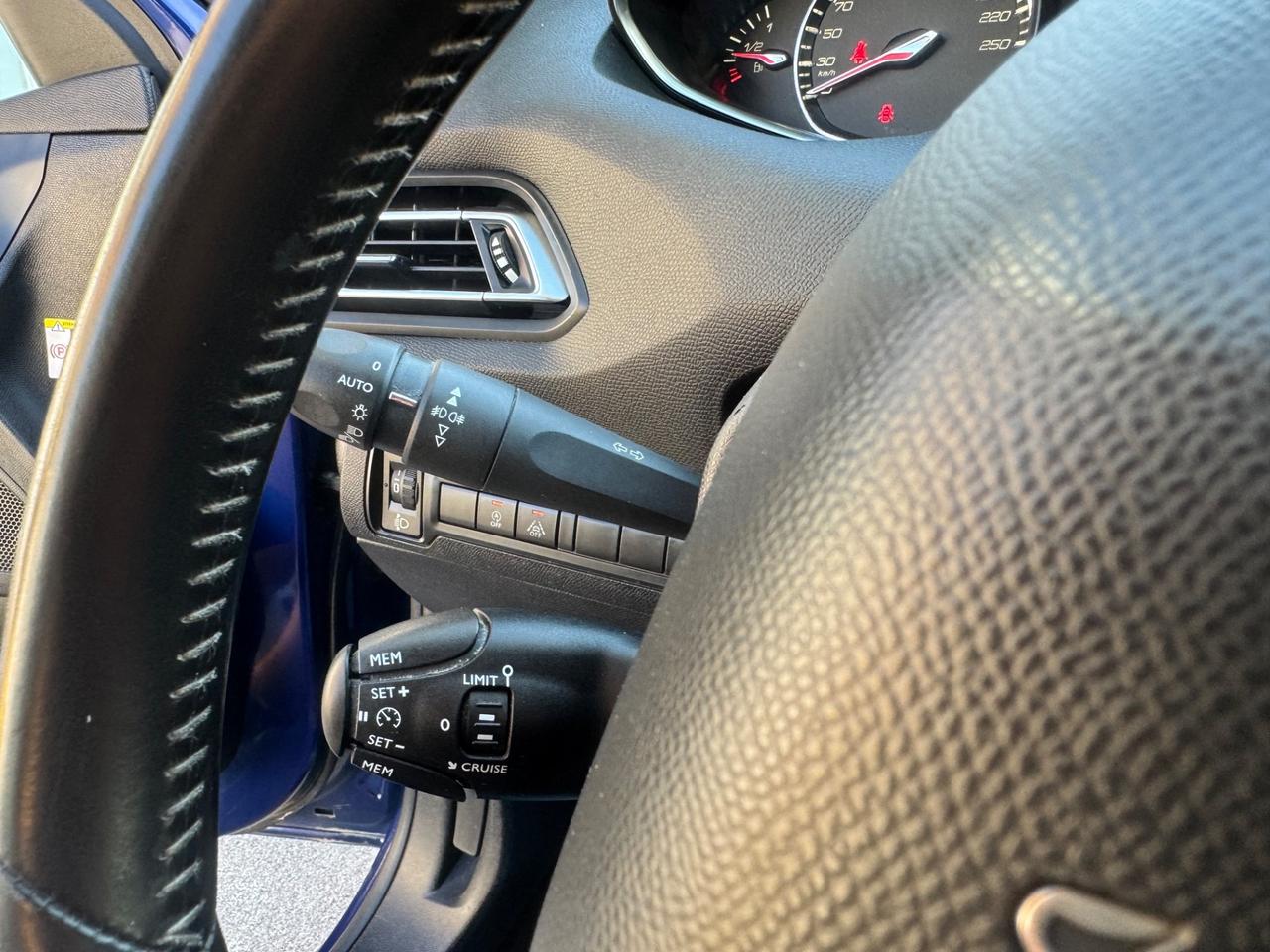 Peugeot 308 2.0 DIESEL 150CV Allure 2018