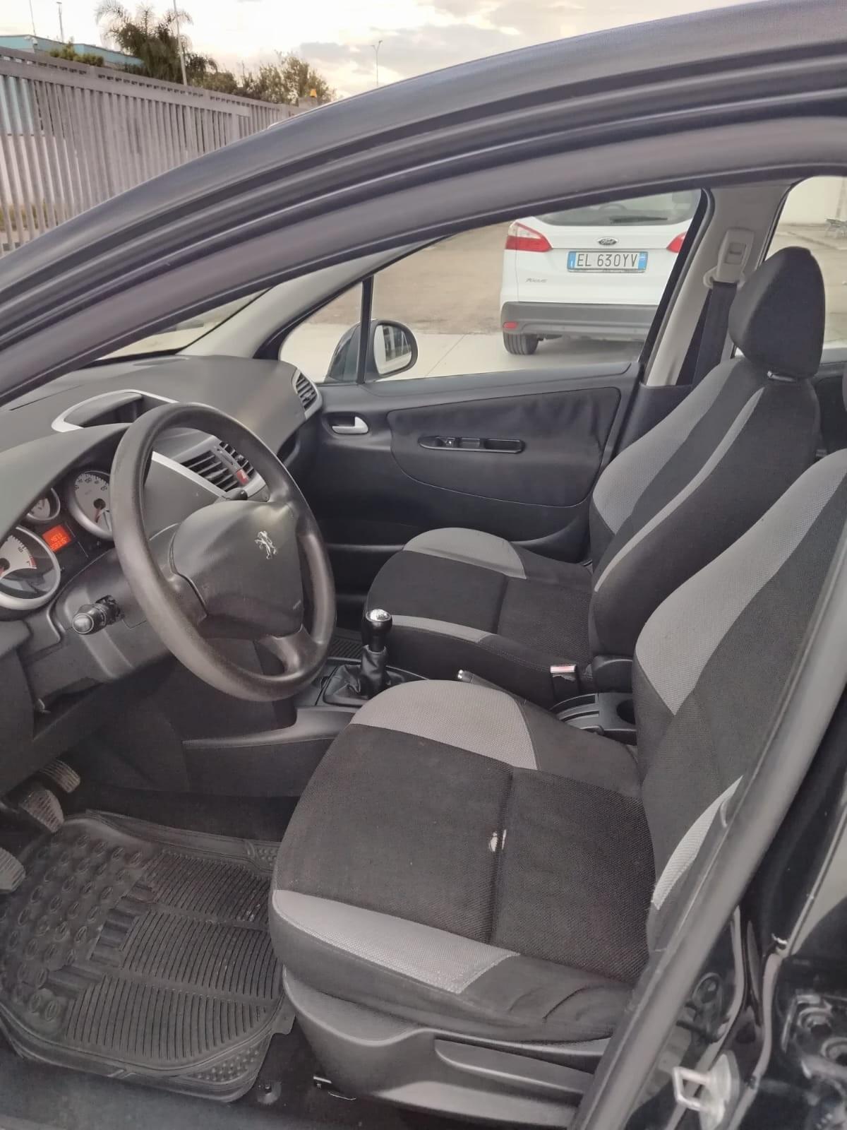 Peugeot 207 GPL