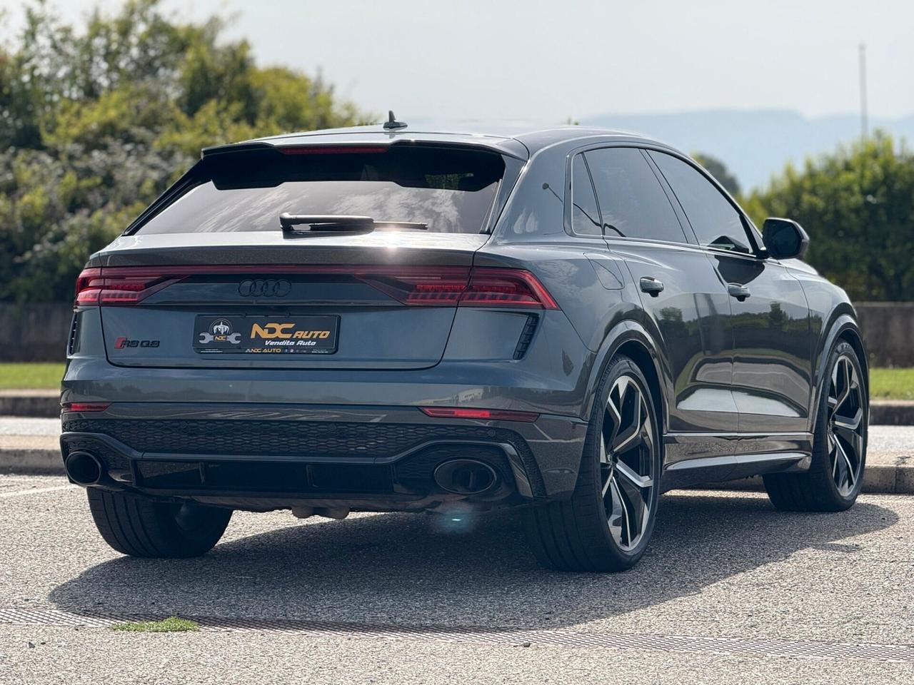 Audi Q8 RS TFSI V8 quattro tiptronic