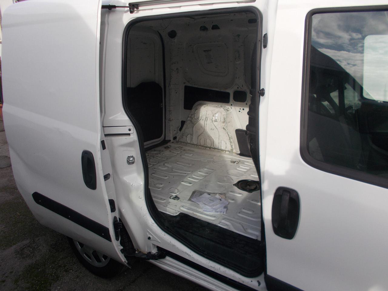 iveco fiat doblo anno 2019 benzina gas