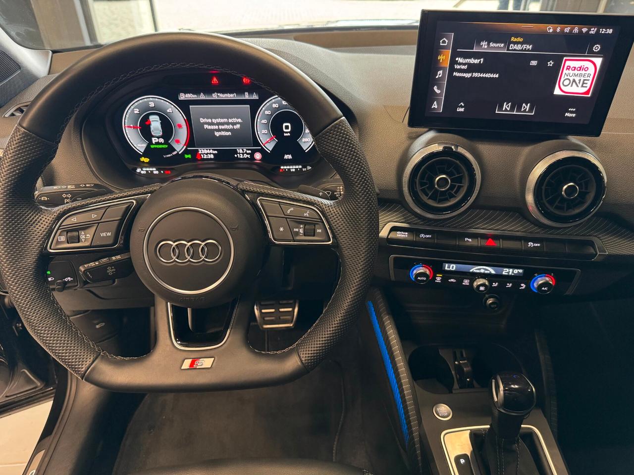AUDI Q2 Q2 35 TDI S tronic Identity Black