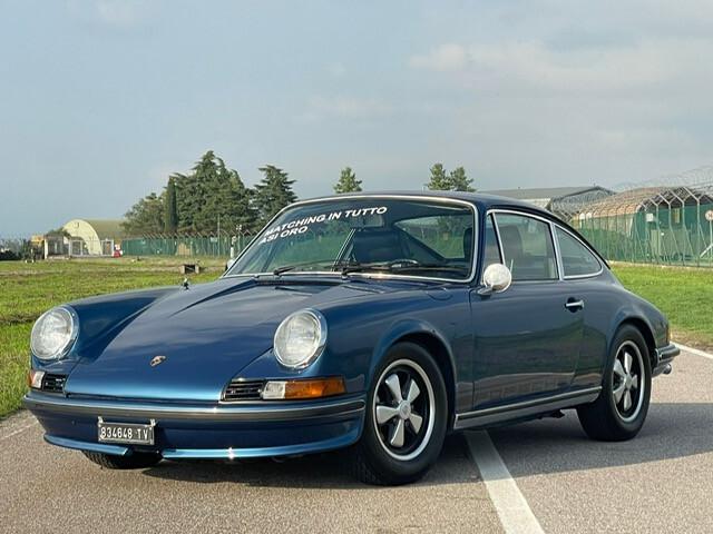 Porsche 911 2.400 S "MATCHING IN TUTTO"