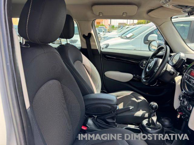 MINI Cooper D 1.5 Cooper D 5 porte