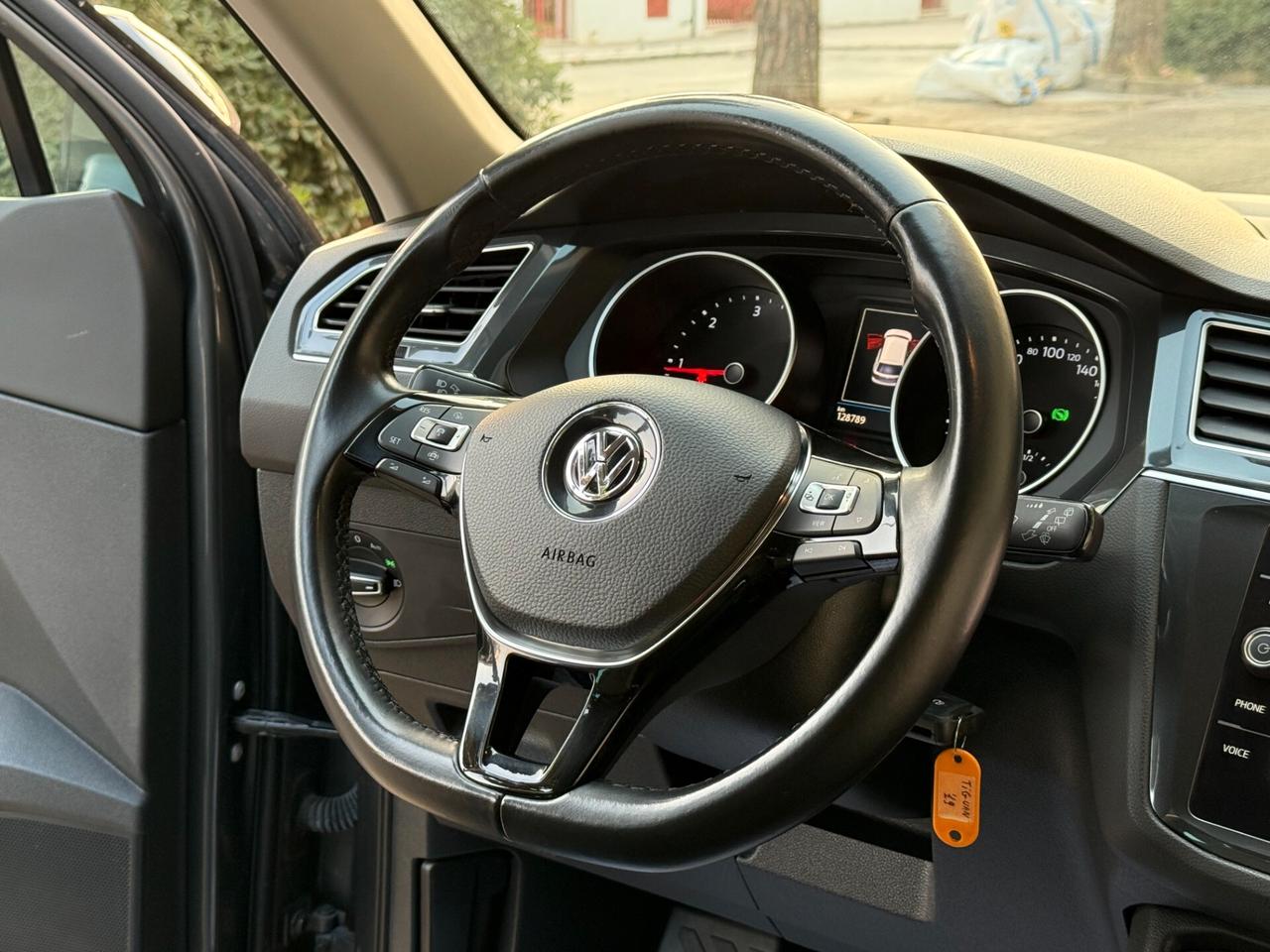 VW Tiguan 2.0 TDI *DSG 150CV NAVI CARPLAY - 2019