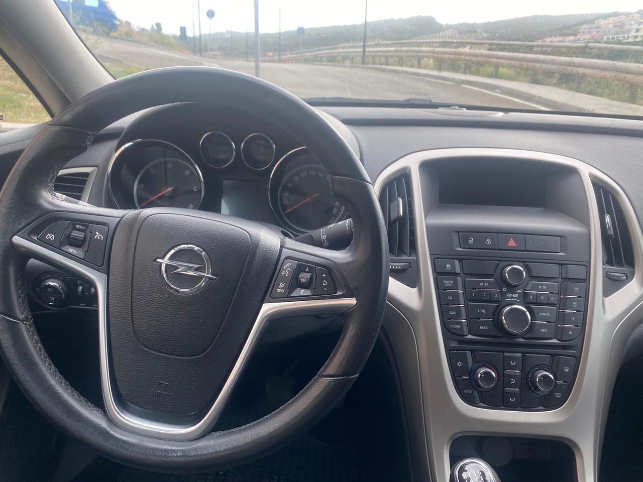 OPEL ASTRA 1.7 CDTI MOLTO BELLA CONDIZIONI DA VETRINA