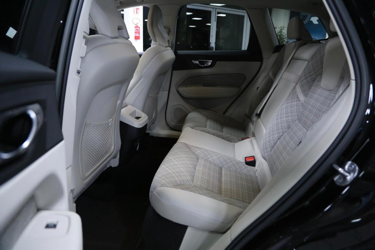 Volvo XC60 B4 D Automatic Core 197 cv