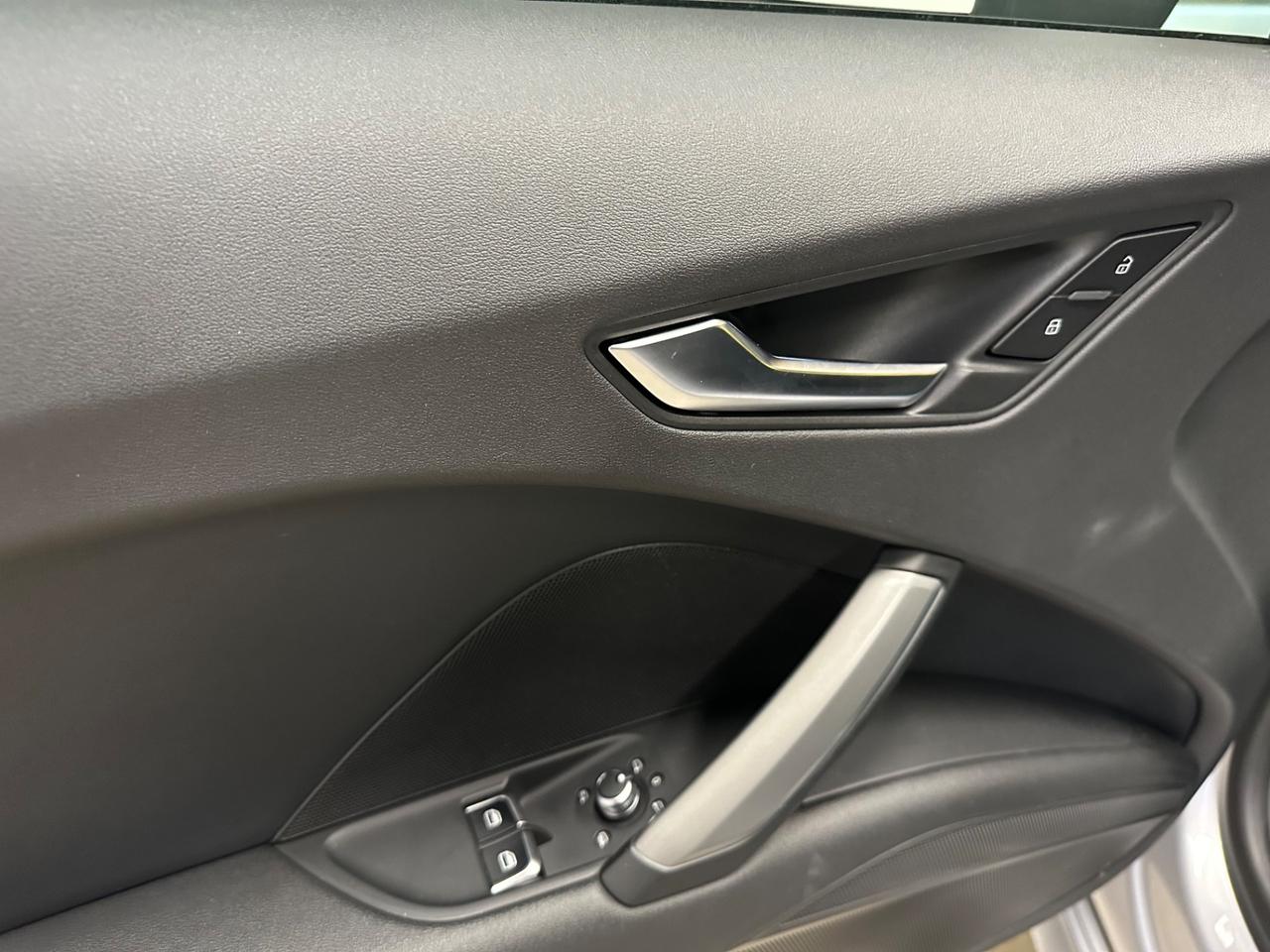 Audi TT COUPE 2.0 TDI 184CV