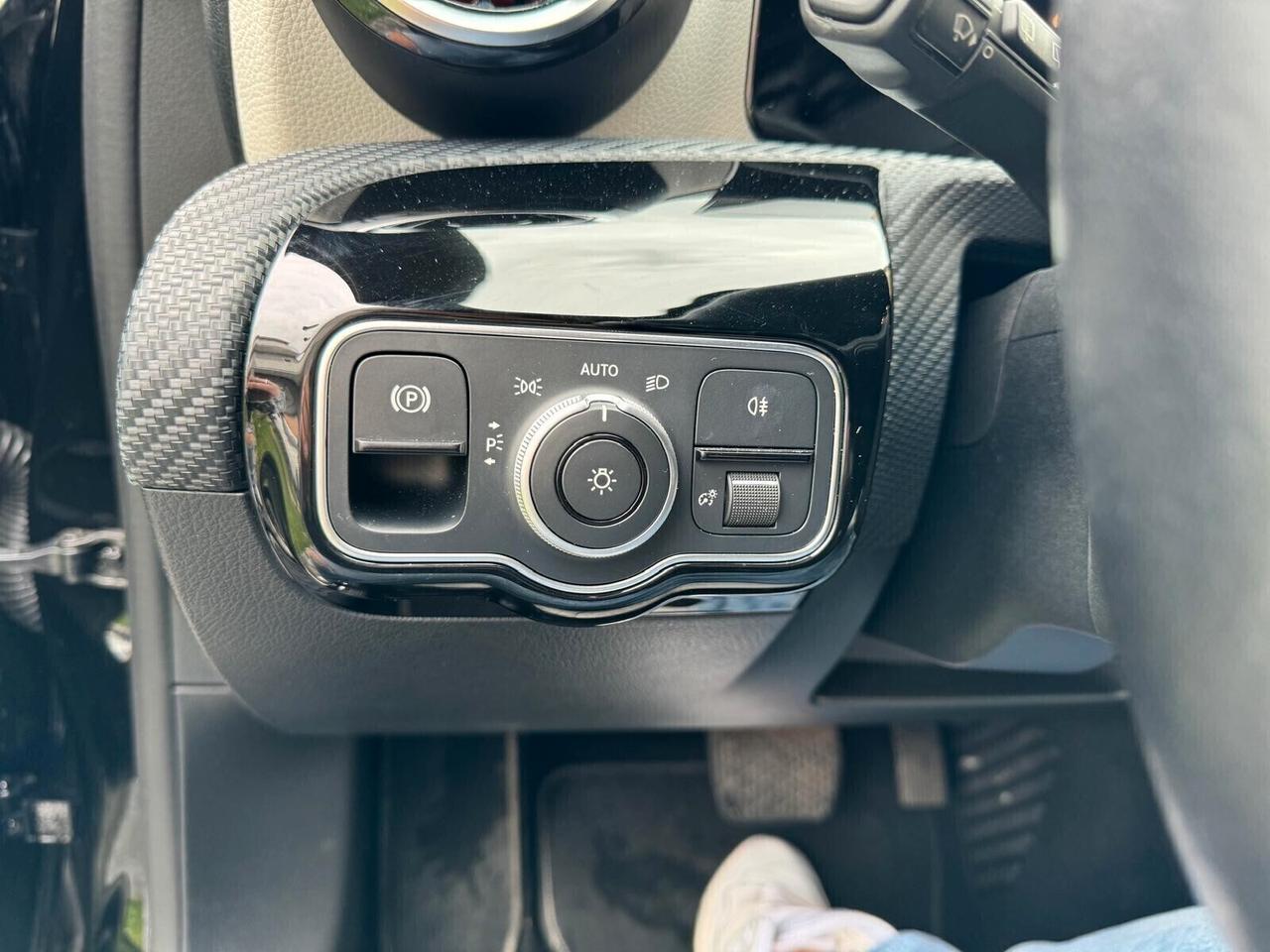 MB CLASSE A 180D AUTOMATIC BUSINESS NAVI