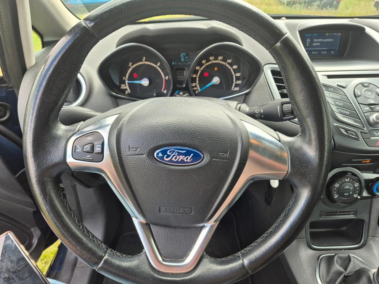 Ford Fiesta 1.5 TDCi 75CV 5 porte Titanium