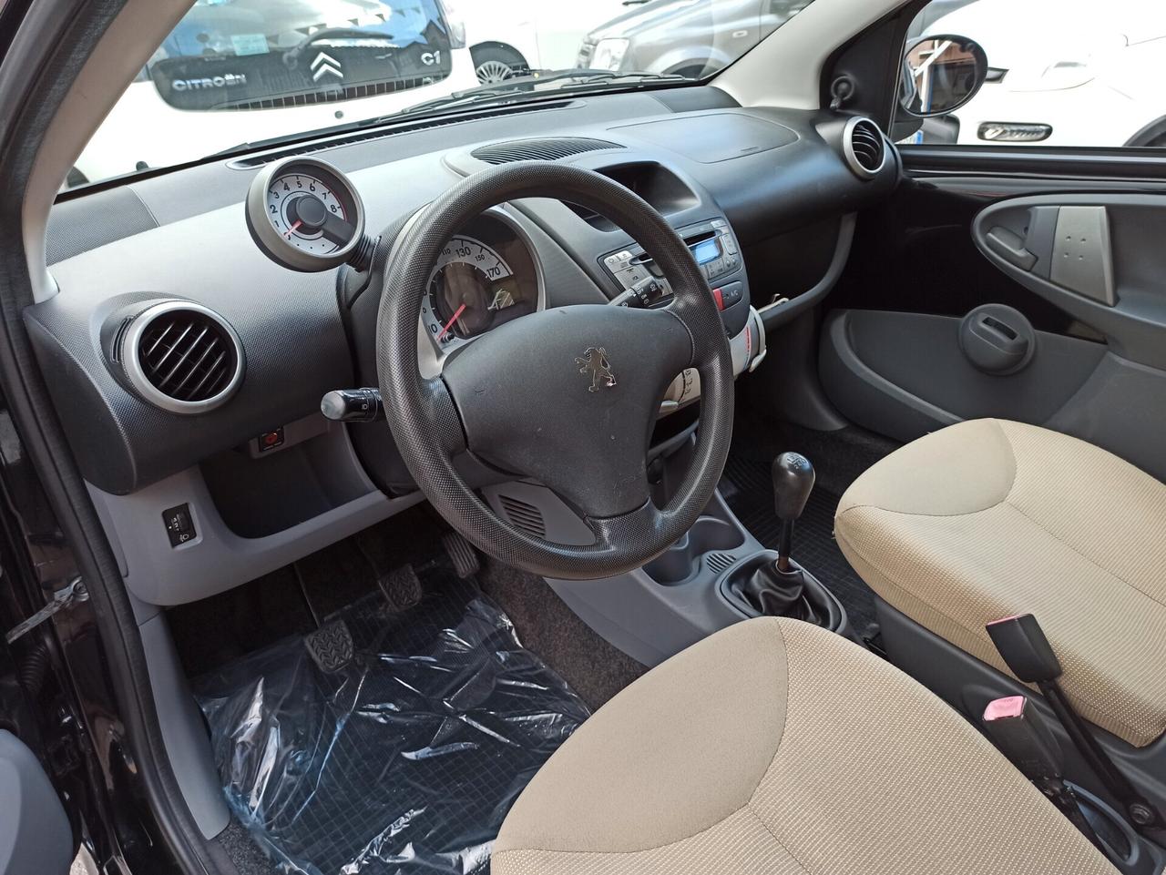 Peugeot 107 1.0 68 CV 5p. Sweet Years