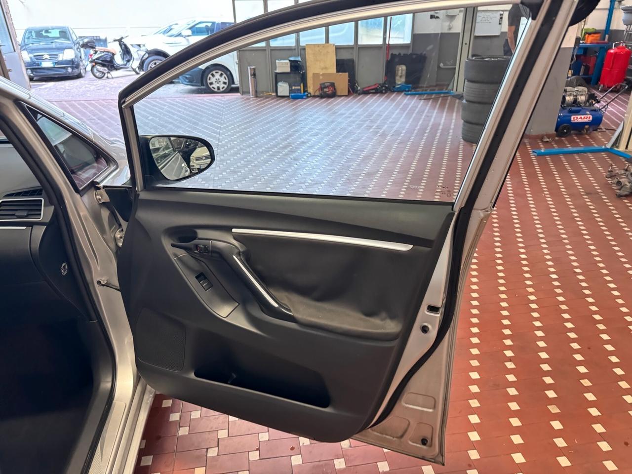 Toyota Verso 1.6 Style - UNICO PROPRIETARIO