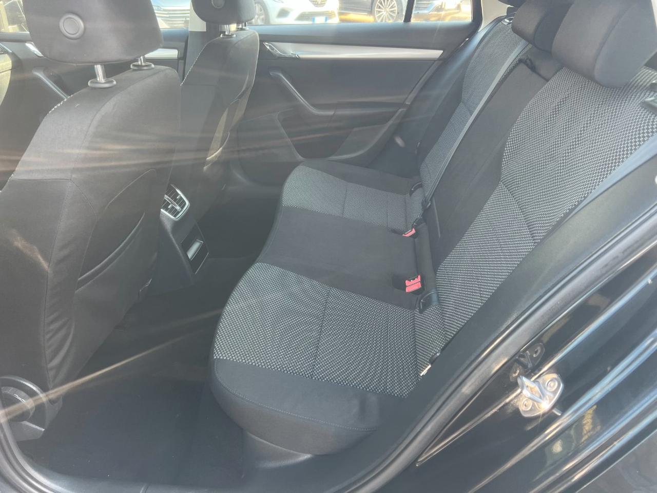 Skoda Octavia Wagon 1.6 tdi cr Elegance 105cv