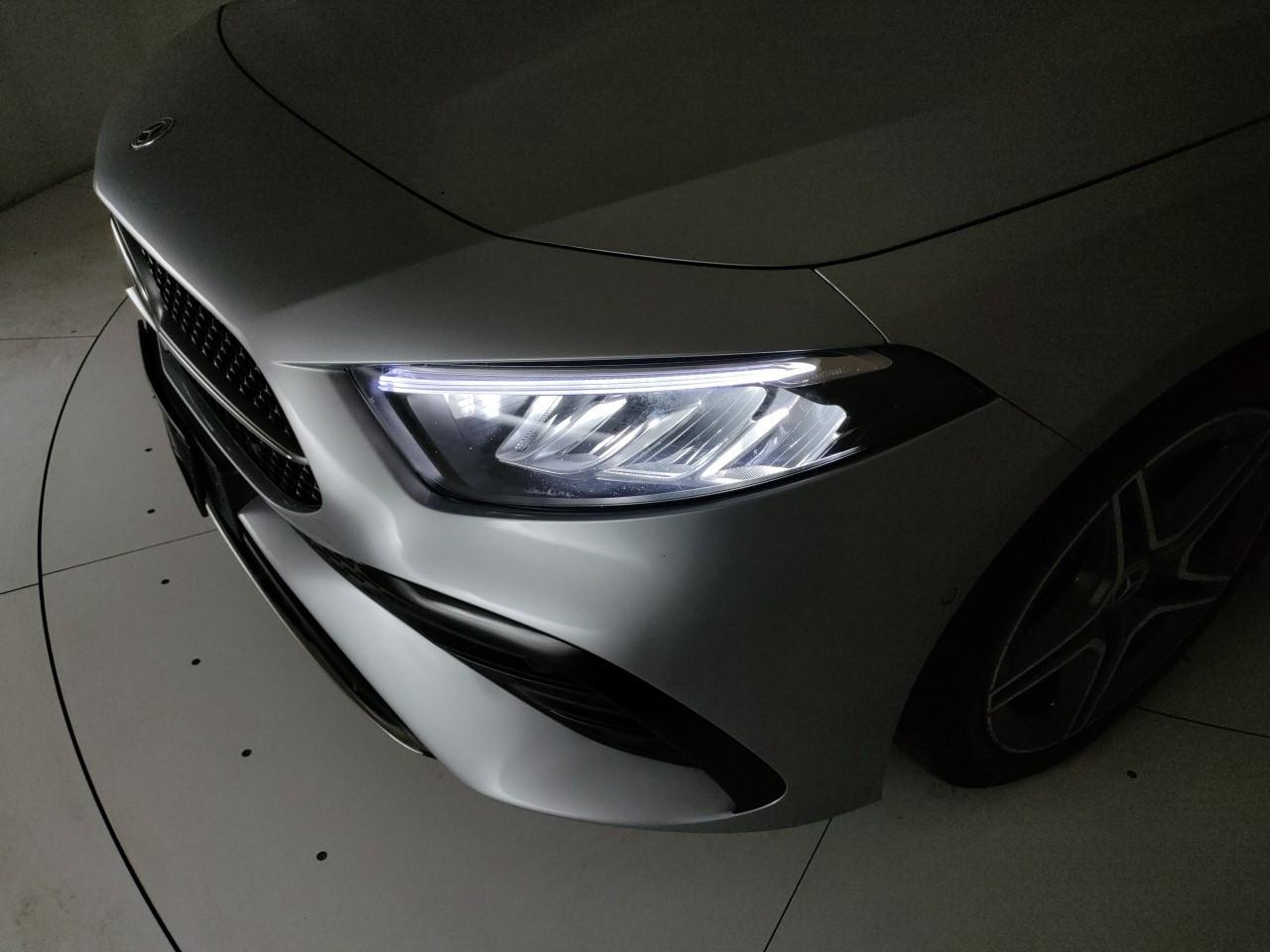 Mercedes-Benz A 180 AMG Line Advanced Plus auto