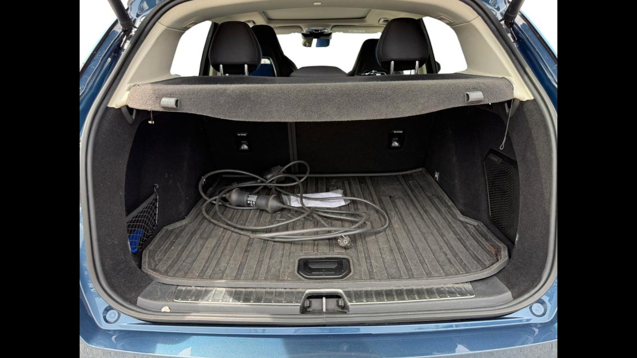 Lynk & Co 01 - 01 1.5 td phev auto