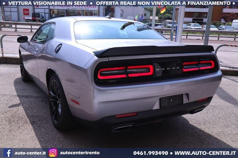Dodge Challenger 3.6 V6 AT8 SXT *EUROPEA