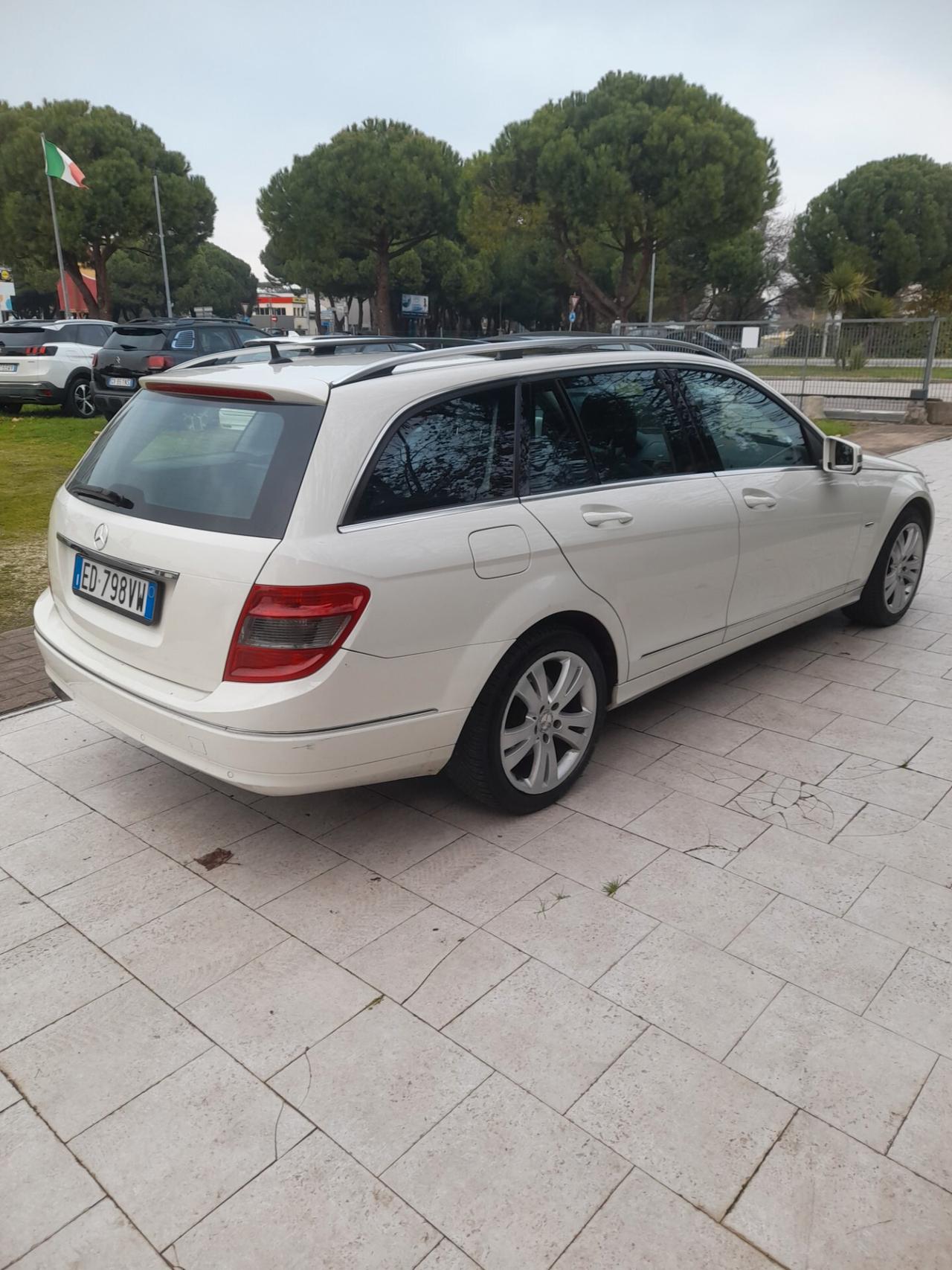 MercedesC 220 CDI S.W. BlueEFFICIENCY Elegance AUTOMATICA