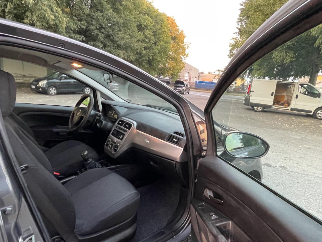 Fiat Punto 1.3 MJT II 75 CV 5 porte Lounge per Neopatentati 2014