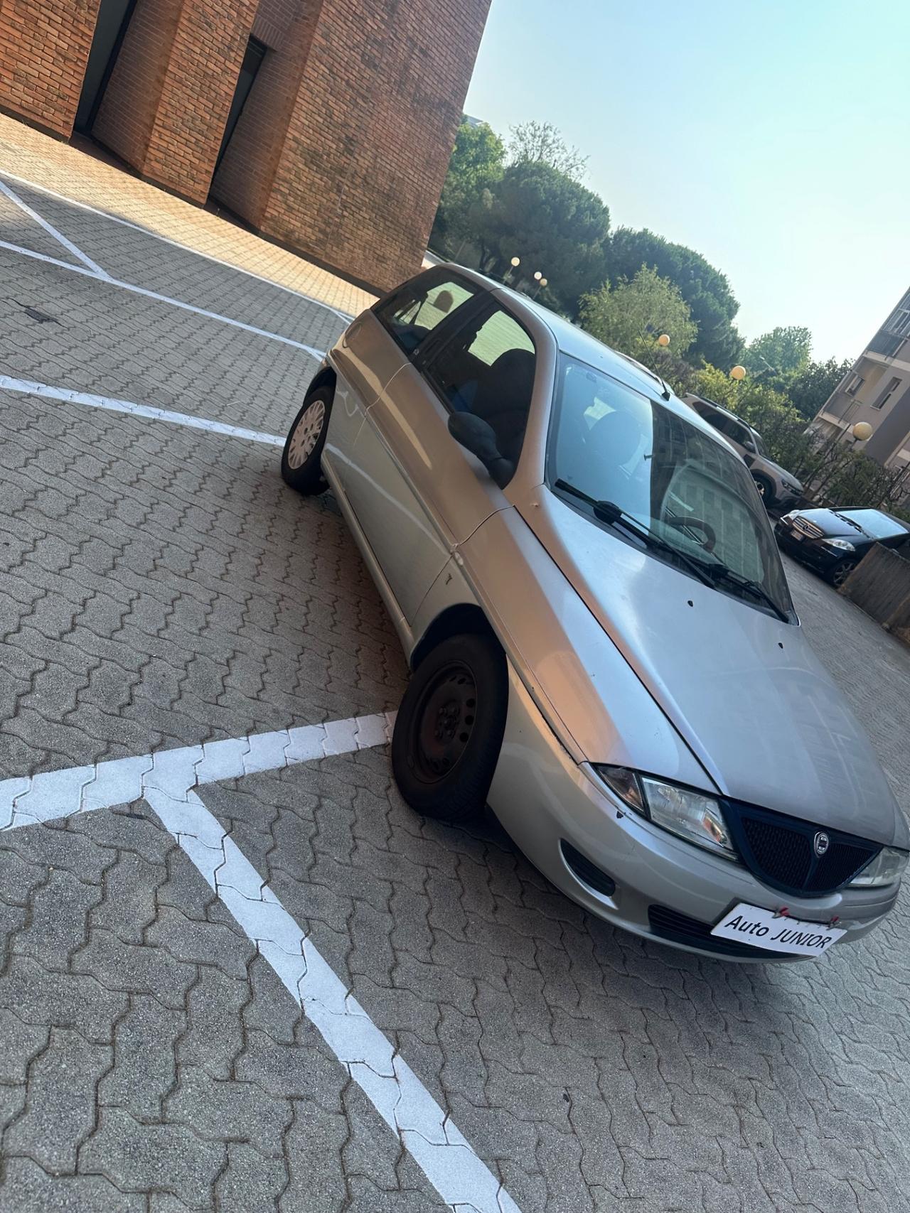 Lancia Y 1.2i cat Elefantino Blu