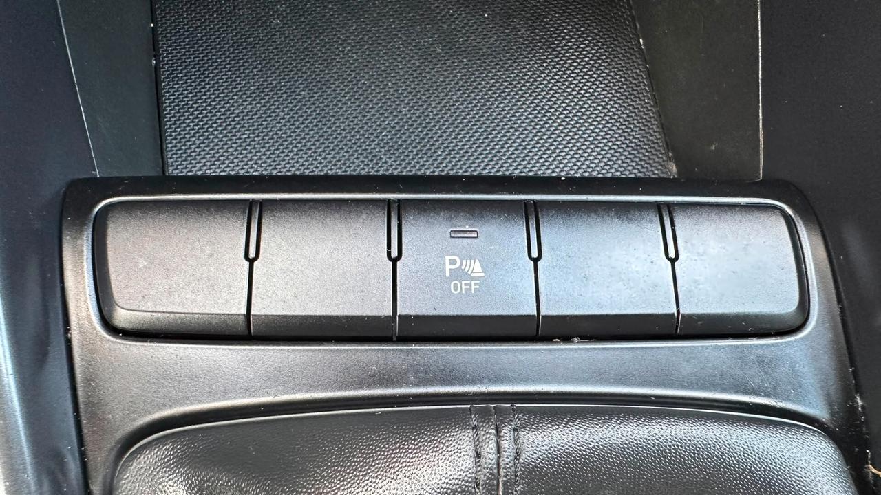Hyundai i20 1.2 MPI GPL Connectline 2022 PERFETTA NEOP leggi testo
