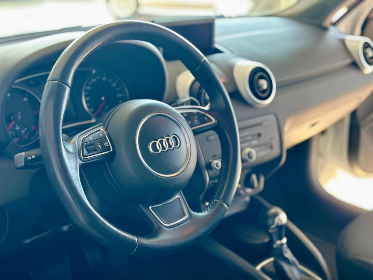 Audi A1 1.6 TDI S tronic line edition