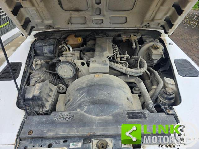 LAND ROVER Defender 2.4 TD4 122 CV 110 Crew Cab