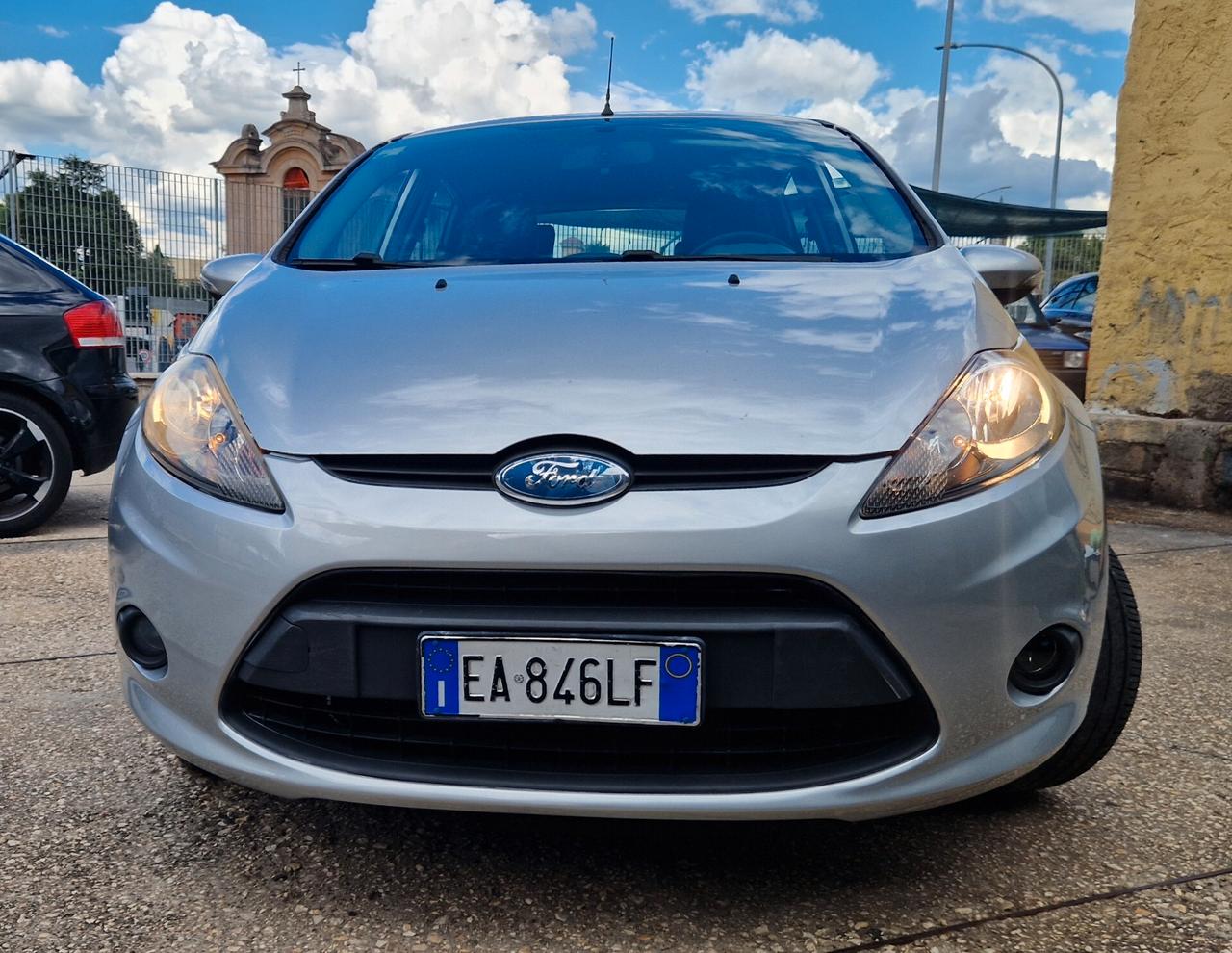 Ford Fiesta 1.4 5 porte Bz.- GPL Titanium
